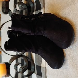 Little Girl Suede Boots Size 4